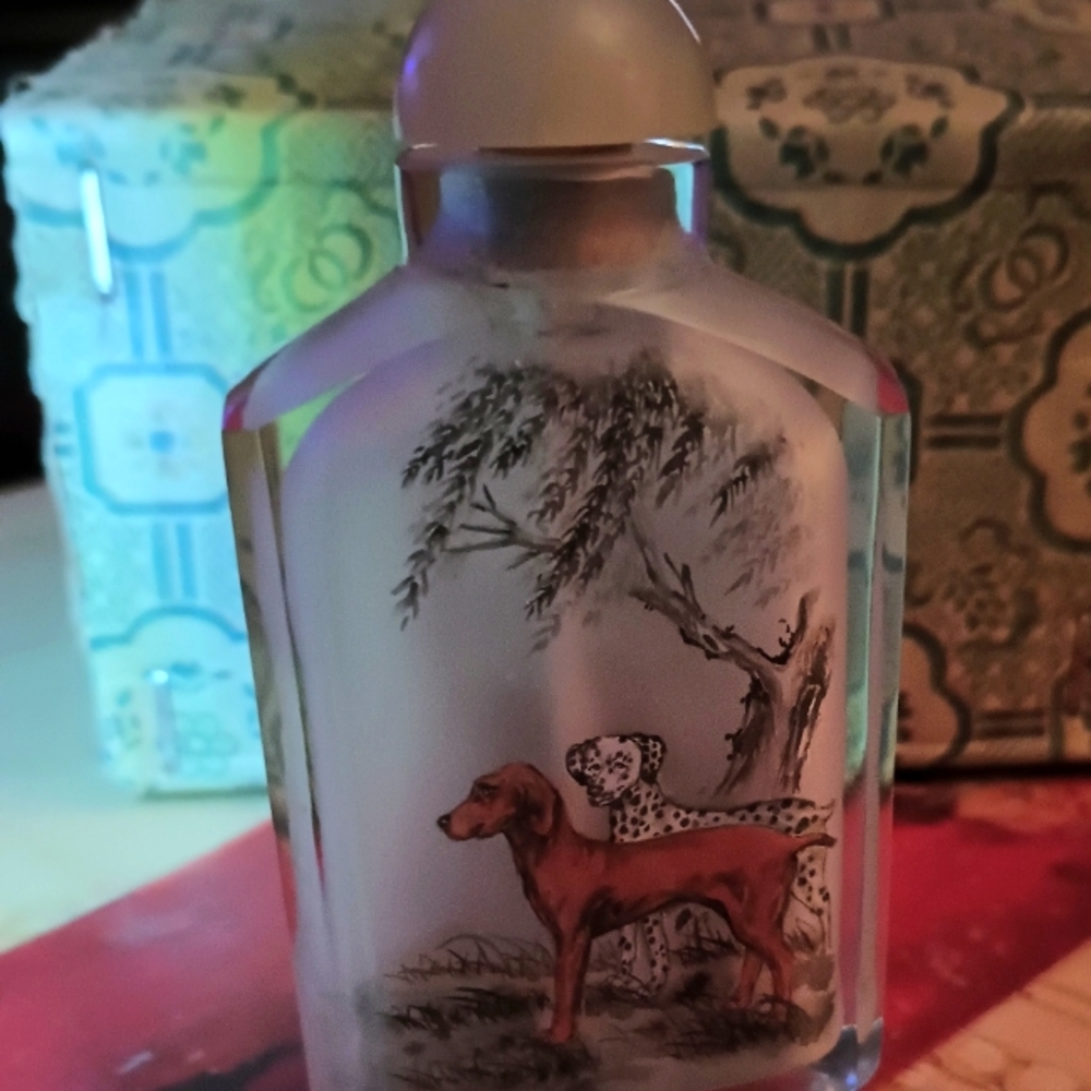 A Vintage Snuff Bottle Shantou's inside bottle painting